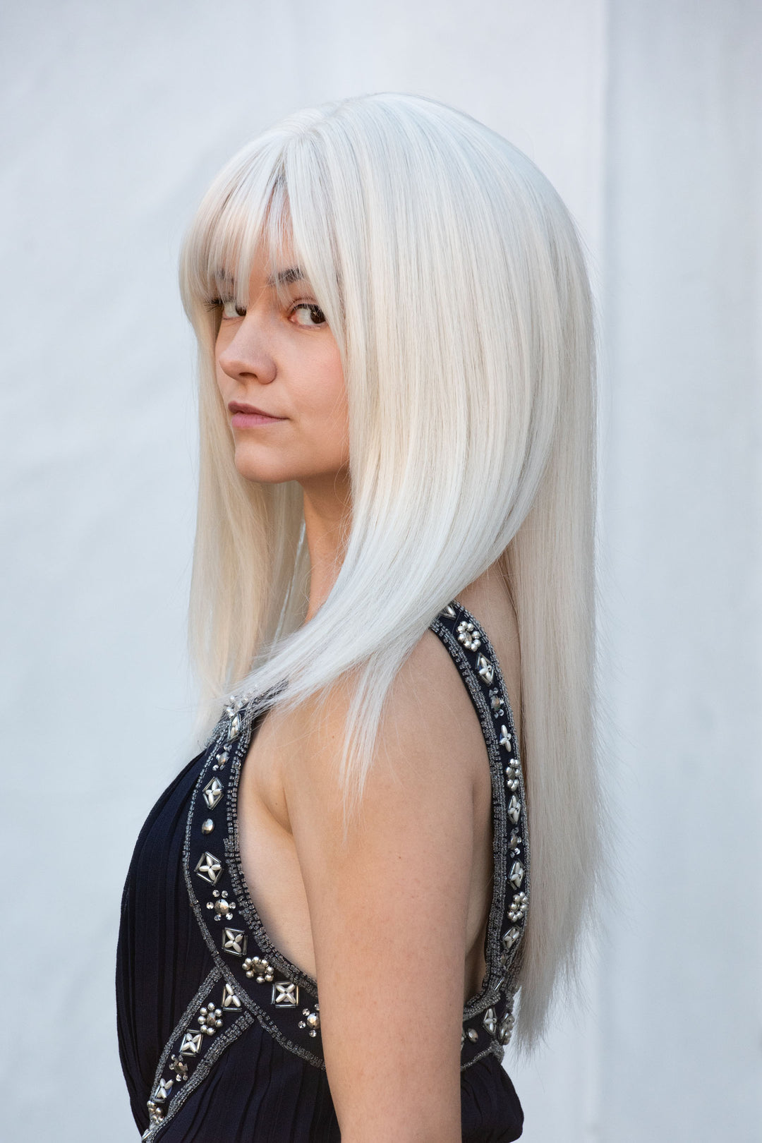 Icy Platinum Blonde Straight Bob Wig With Bangs Oriel