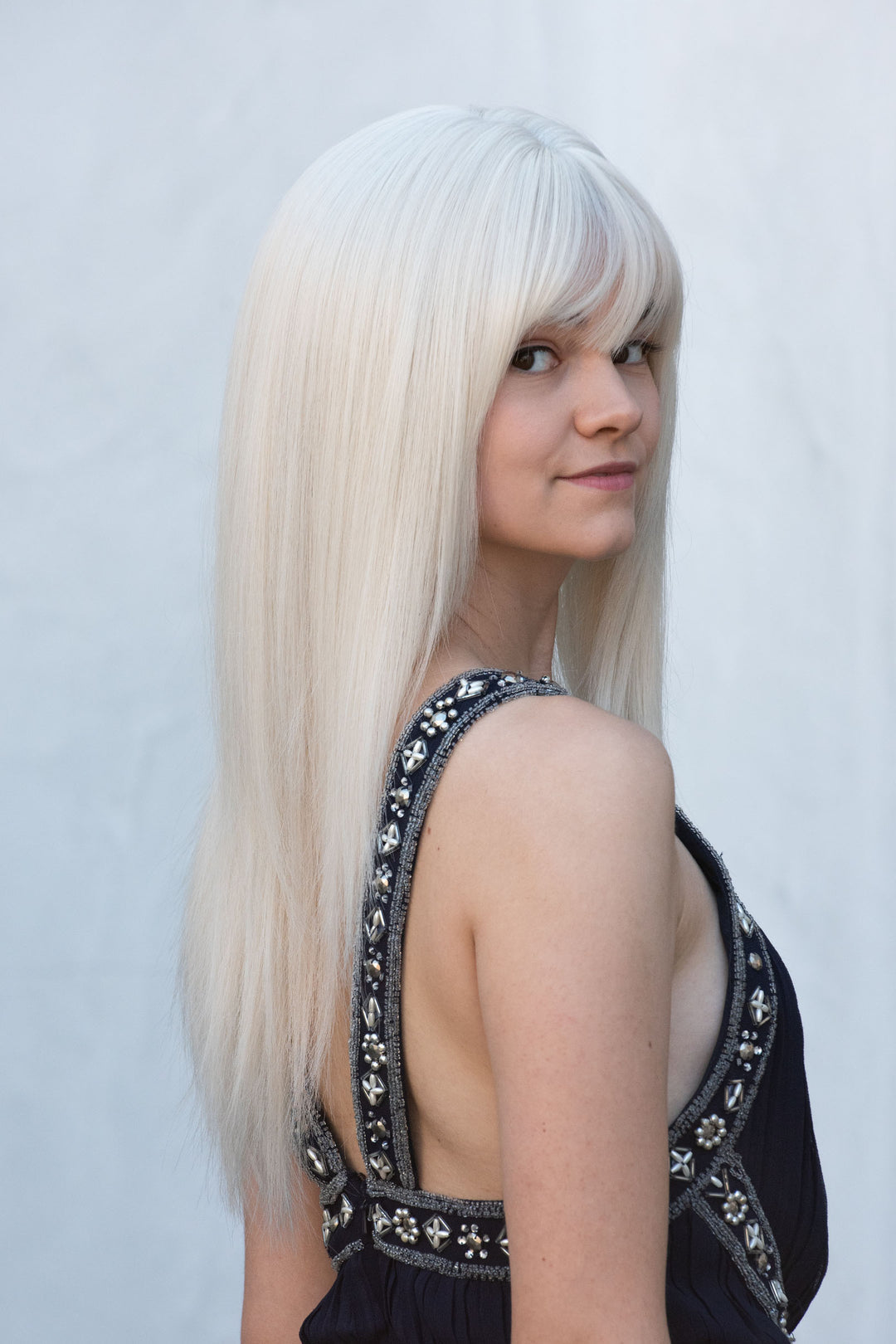 Icy Platinum Blonde Straight Bob Wig With Bangs Oriel