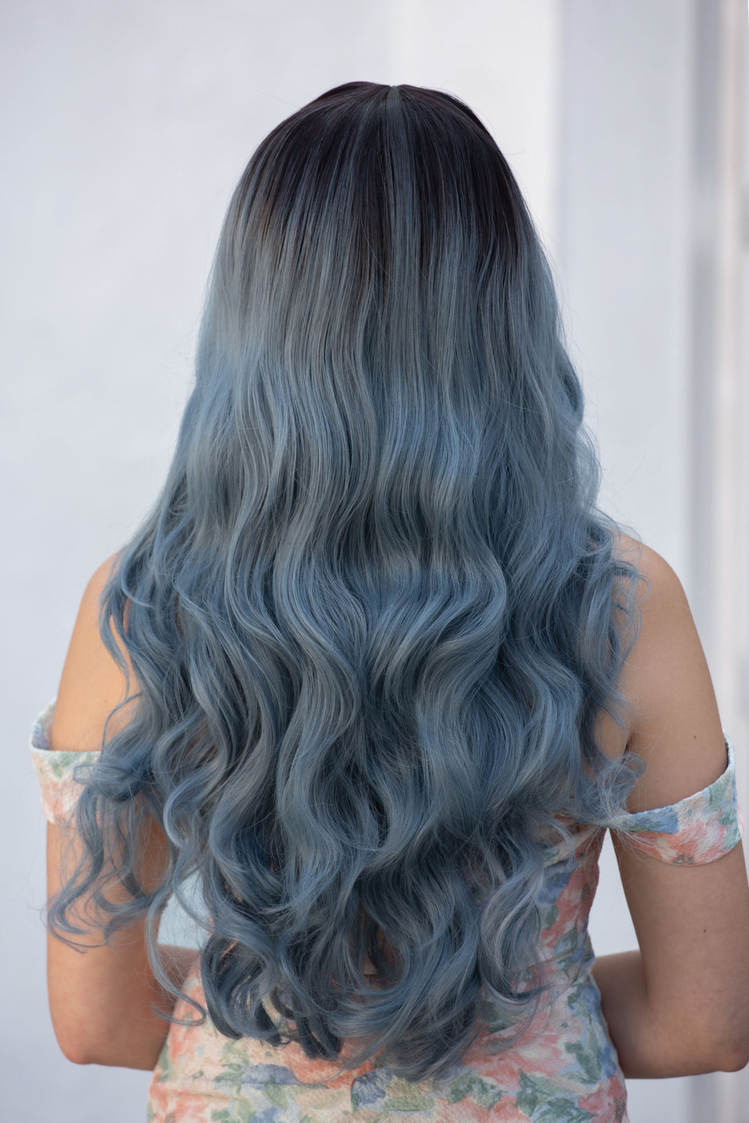 Ash Blue Ombre Wavy Synthetic Wig Viorel